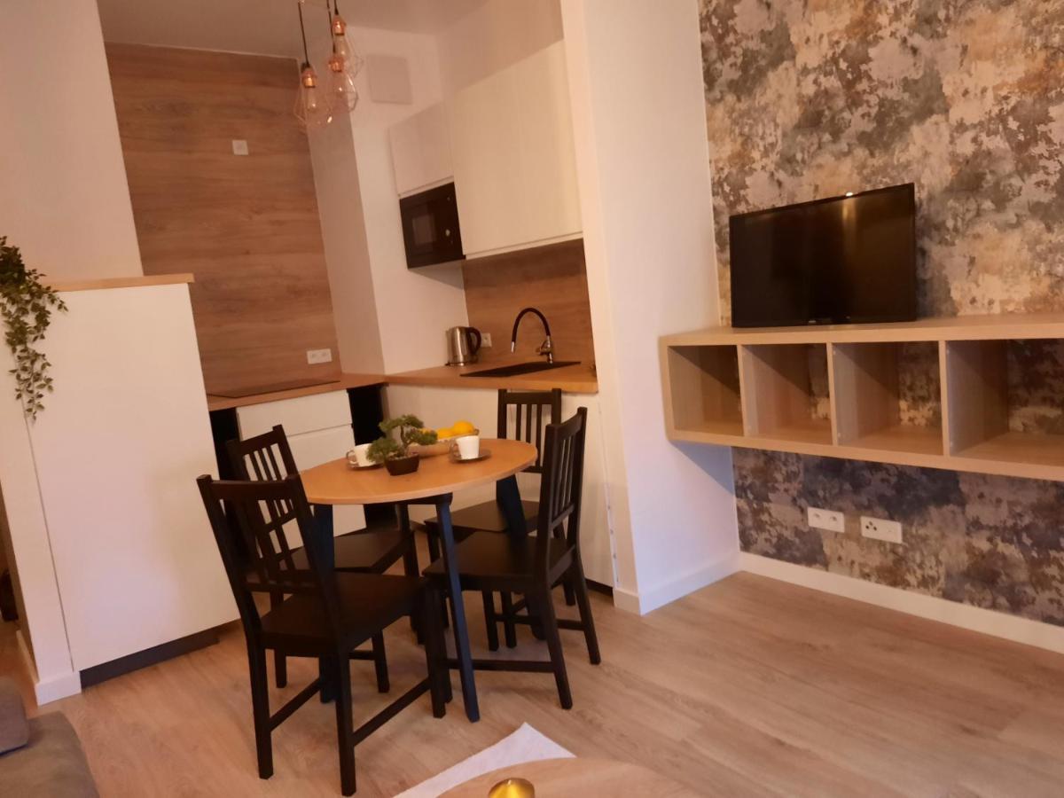 Prestige Apartments Wola Kolejowa Varsovie Extérieur photo