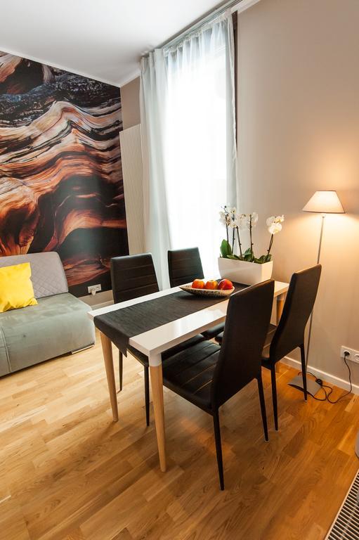 Prestige Apartments Wola Kolejowa Varsovie Chambre photo