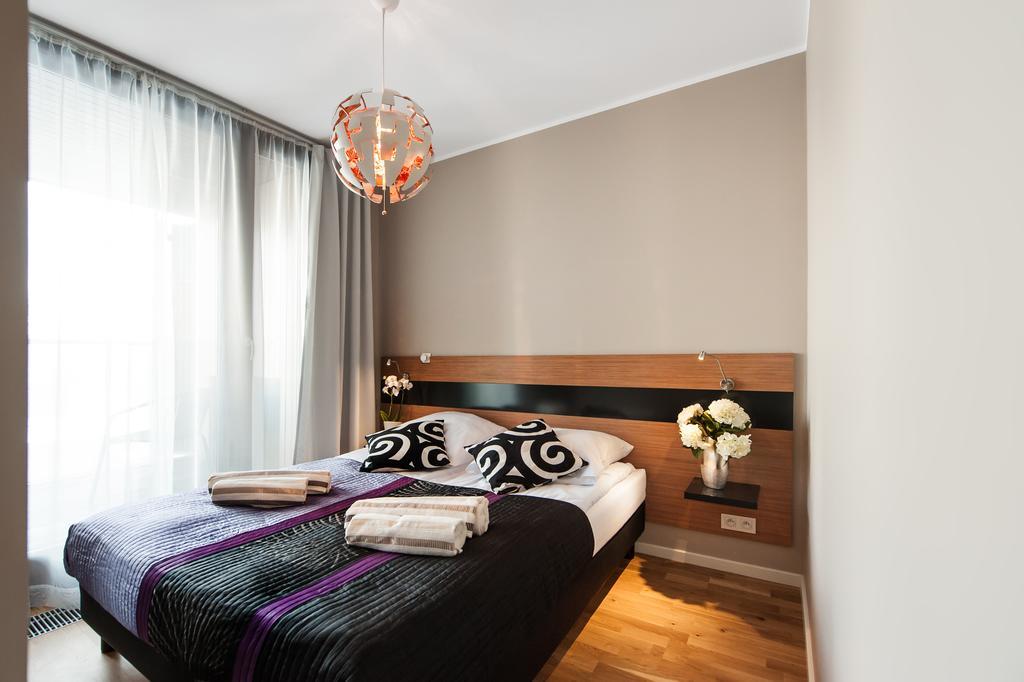 Prestige Apartments Wola Kolejowa Varsovie Chambre photo