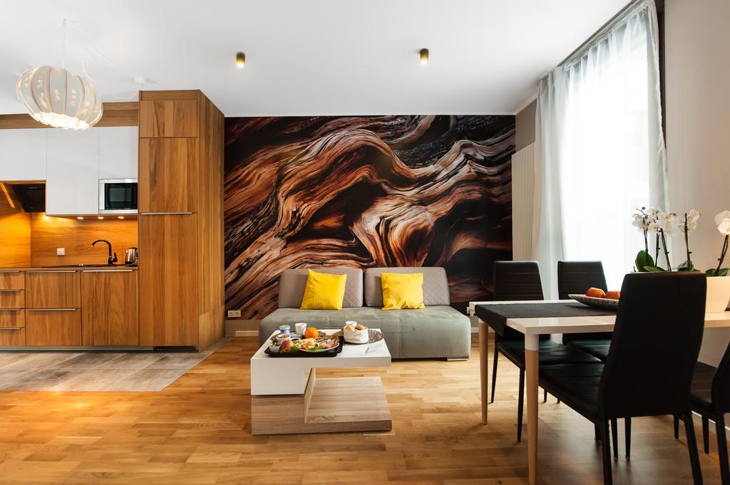 Prestige Apartments Wola Kolejowa Varsovie Chambre photo