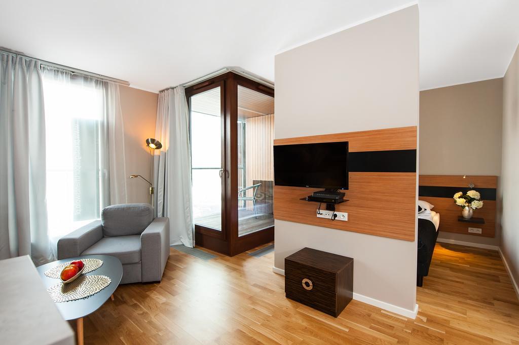 Prestige Apartments Wola Kolejowa Varsovie Chambre photo