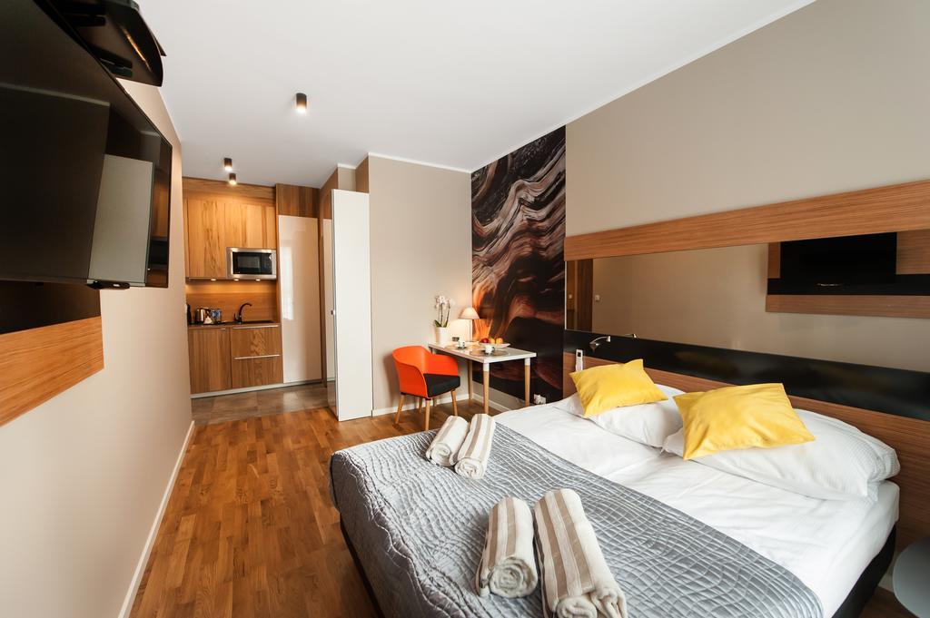 Prestige Apartments Wola Kolejowa Varsovie Chambre photo