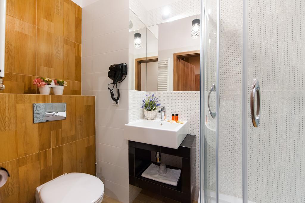 Prestige Apartments Wola Kolejowa Varsovie Chambre photo